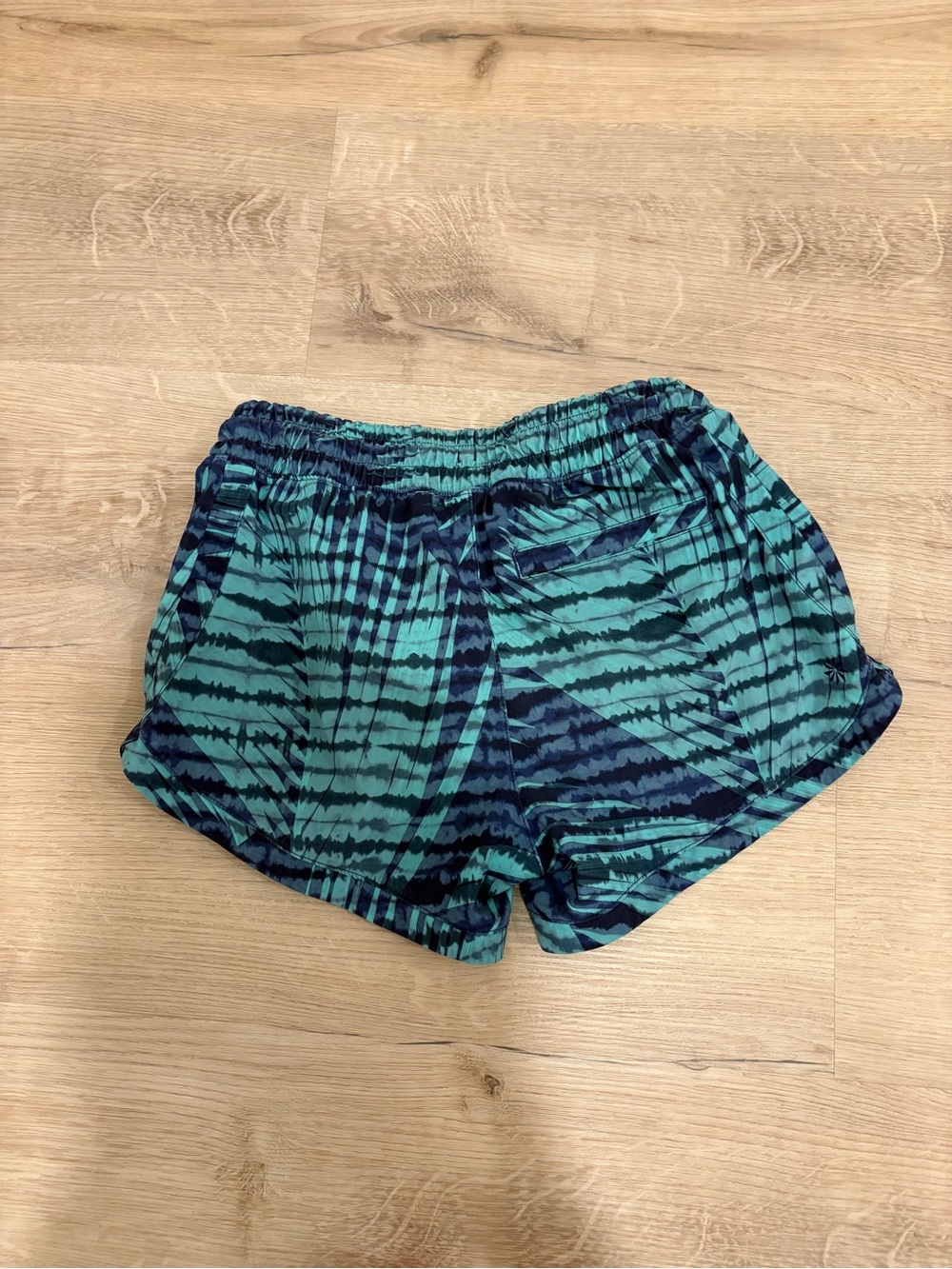 Girls Athleta Bundle Size 8-10 - Picture 4 of 15